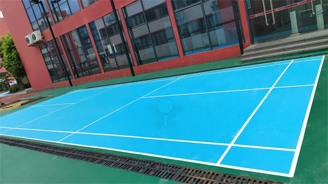 樓頂羽毛球場工程揭秘：設(shè)計、施工與創(chuàng)新的完美融合