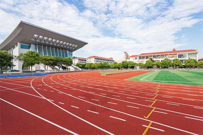 全塑型SPU跑道：為城市增添一抹亮麗的風景線
